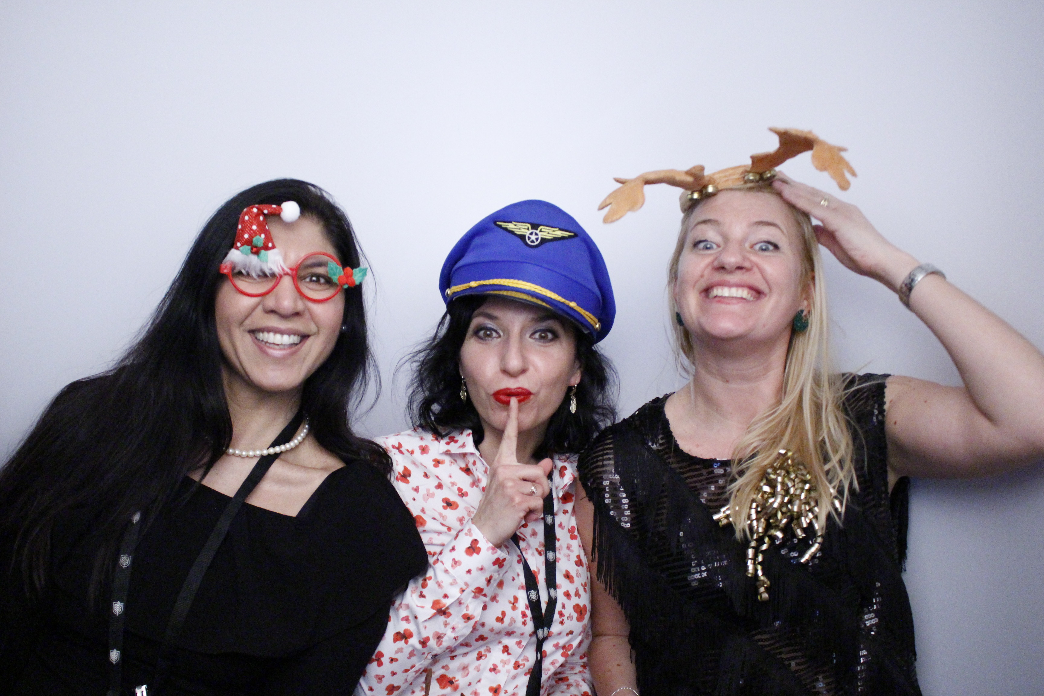 Hult EMBA Year 1 Christmas Dinner | View more photos from the event at gallery.myphotoboothexperience.co.uk/u/MyPhotoBoothExperienceLtd/Hult-EMBA-Year-1-Christmas-Dinner